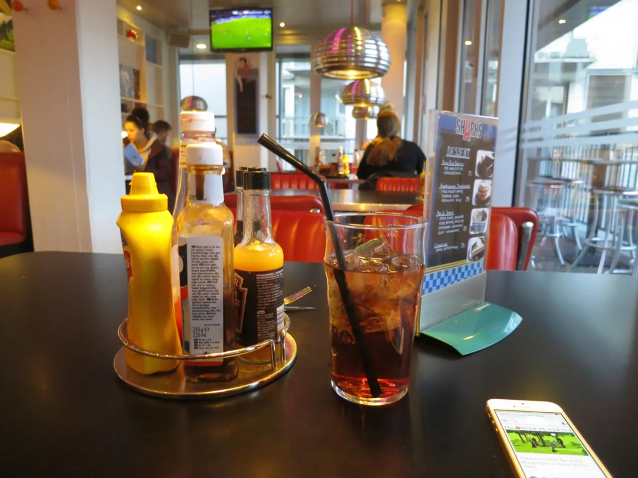 Airport Complimentary Meals: What Credit Cards Provide Access to Priority Pass Restaurants?