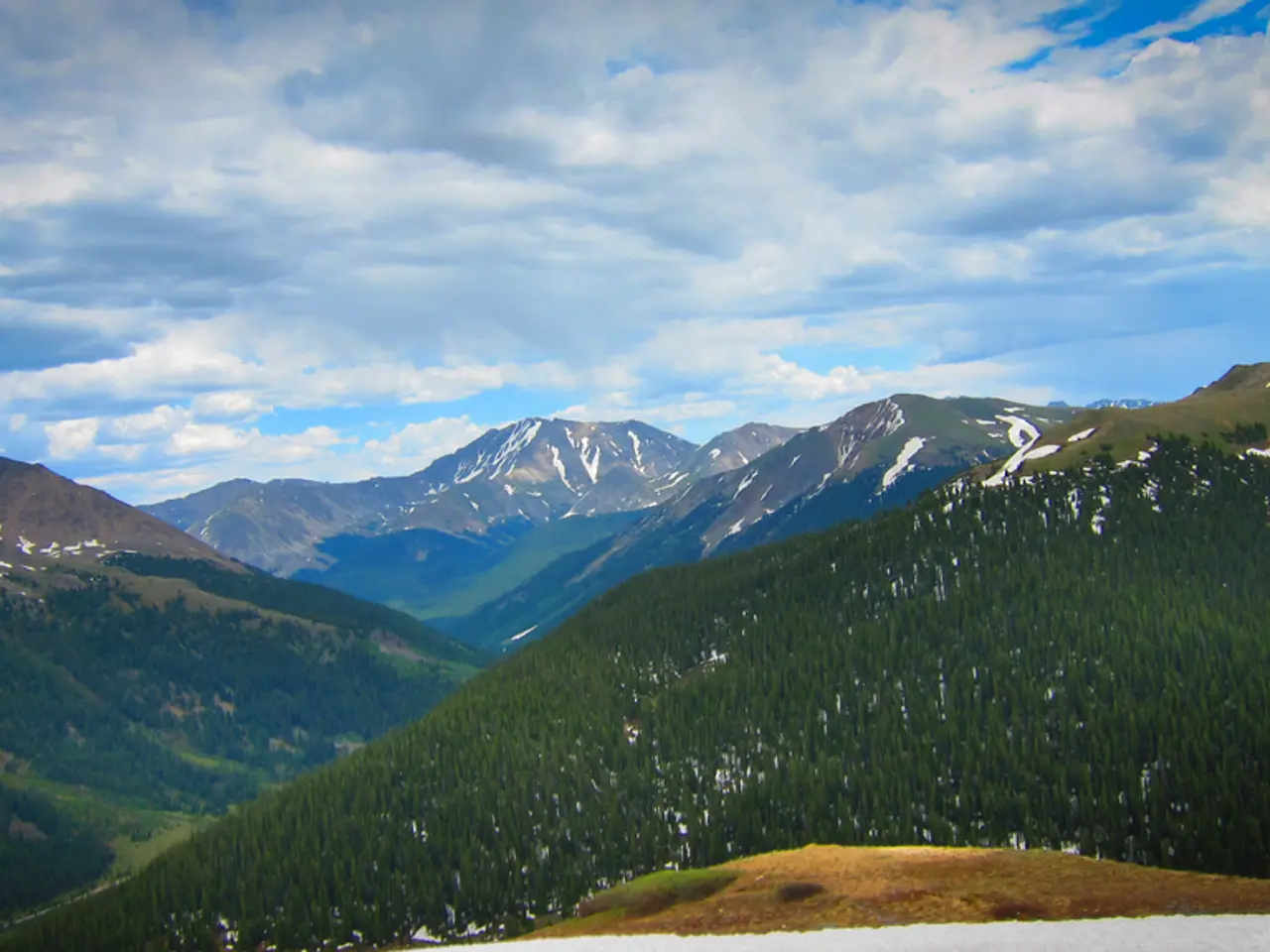 Kim Jong Un officially opens a new tourist retreat