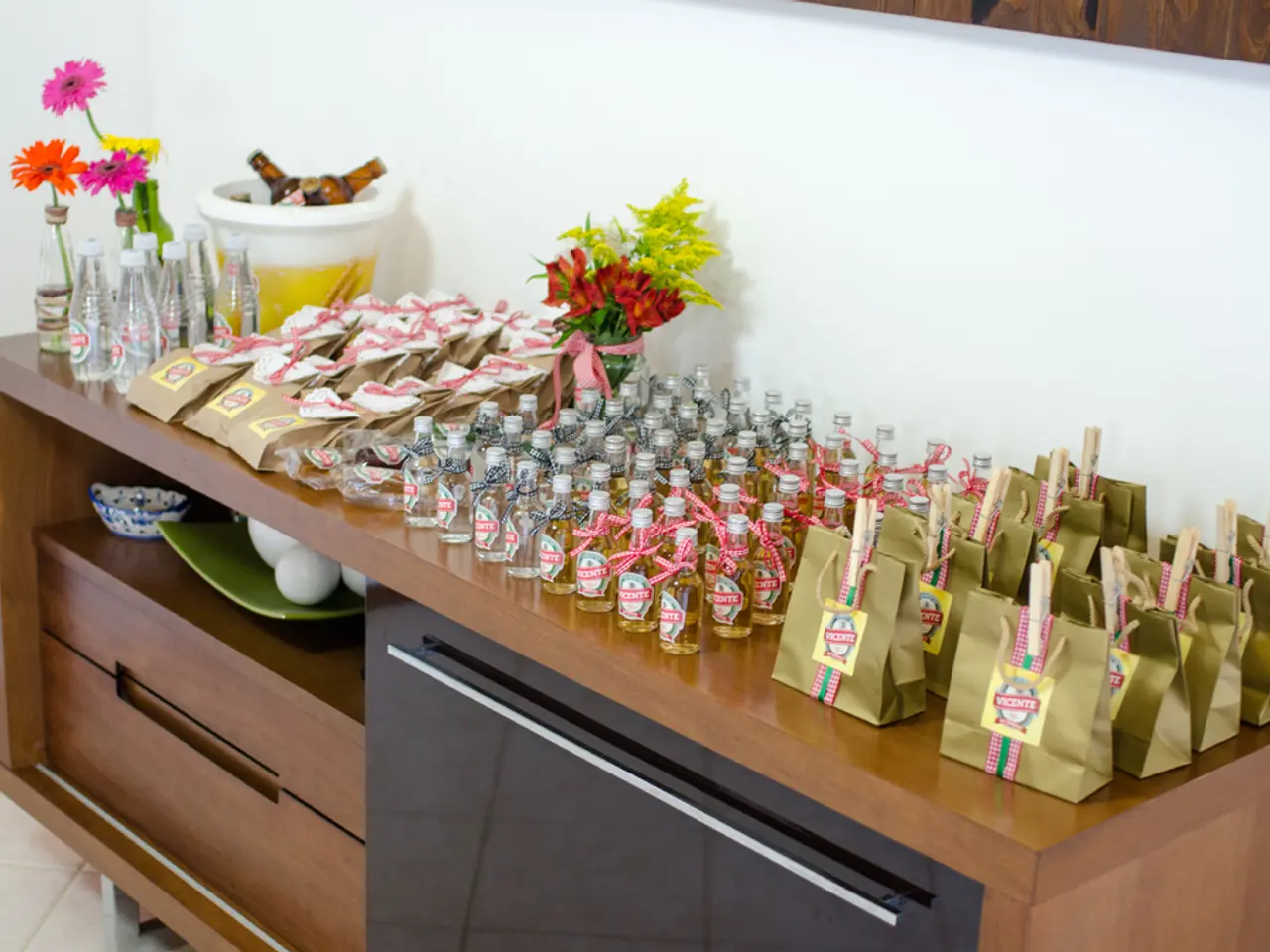 Wine Enthusiast's Tour Guide to Winery Excursions in Niagara-on-the-Lake