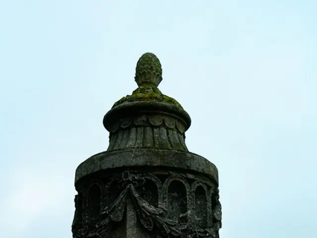Excursion: Inspection of Tourmaline at the Oceanview Quarry, California
