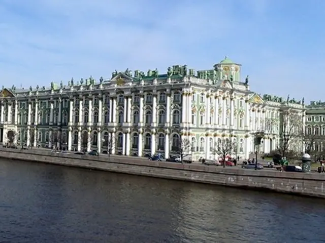 The countries that receive the highest number of international tourists globally