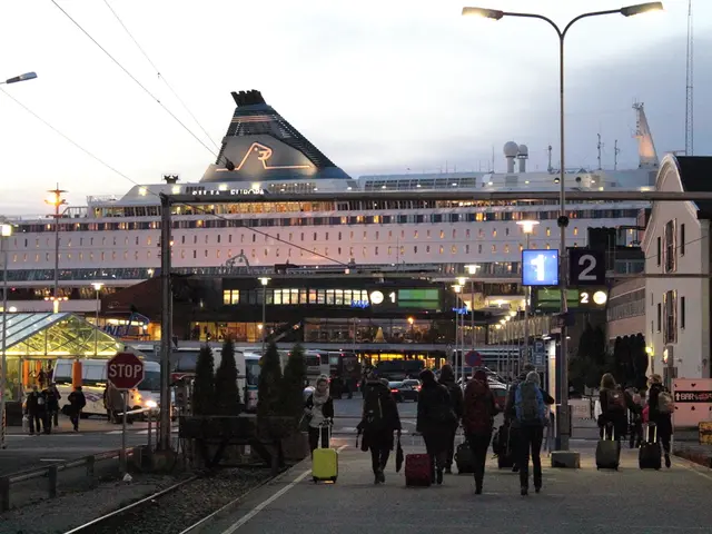 Decline in Revenue: Travel Association Reports a Shocking 80% Drop in Income