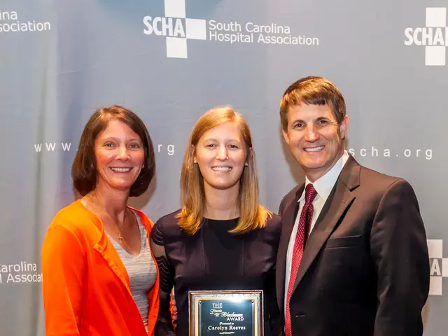 Honoring journalists boosting our digital media culture via press recognition awards