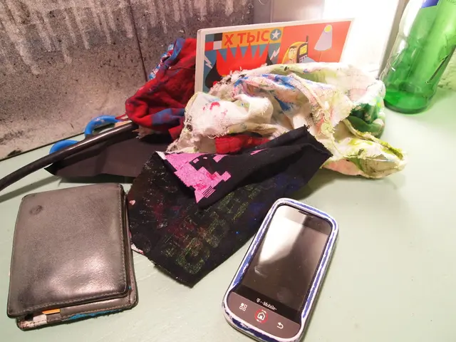 Streamlined Elegance: Enhancing Your Gulf of Mexico T-Shirt with Accents