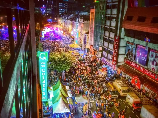 Three-day urban celebration, invitation extended by Willich for you to attend the grand city...